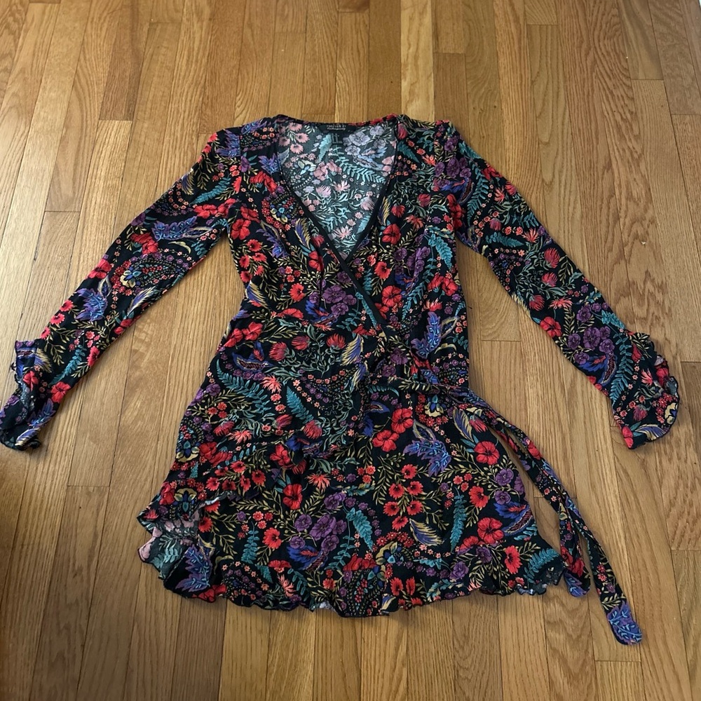 Forever 21 Boho Wrap Around Tie Dress in Floral Print